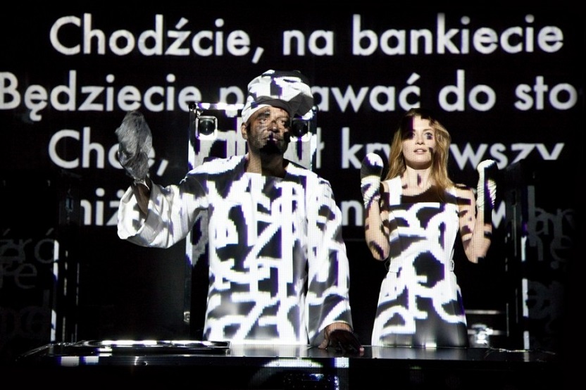 titus-andronicus-jan-klata-teatr-polski-fot-natalia-kabanow-006-900x600